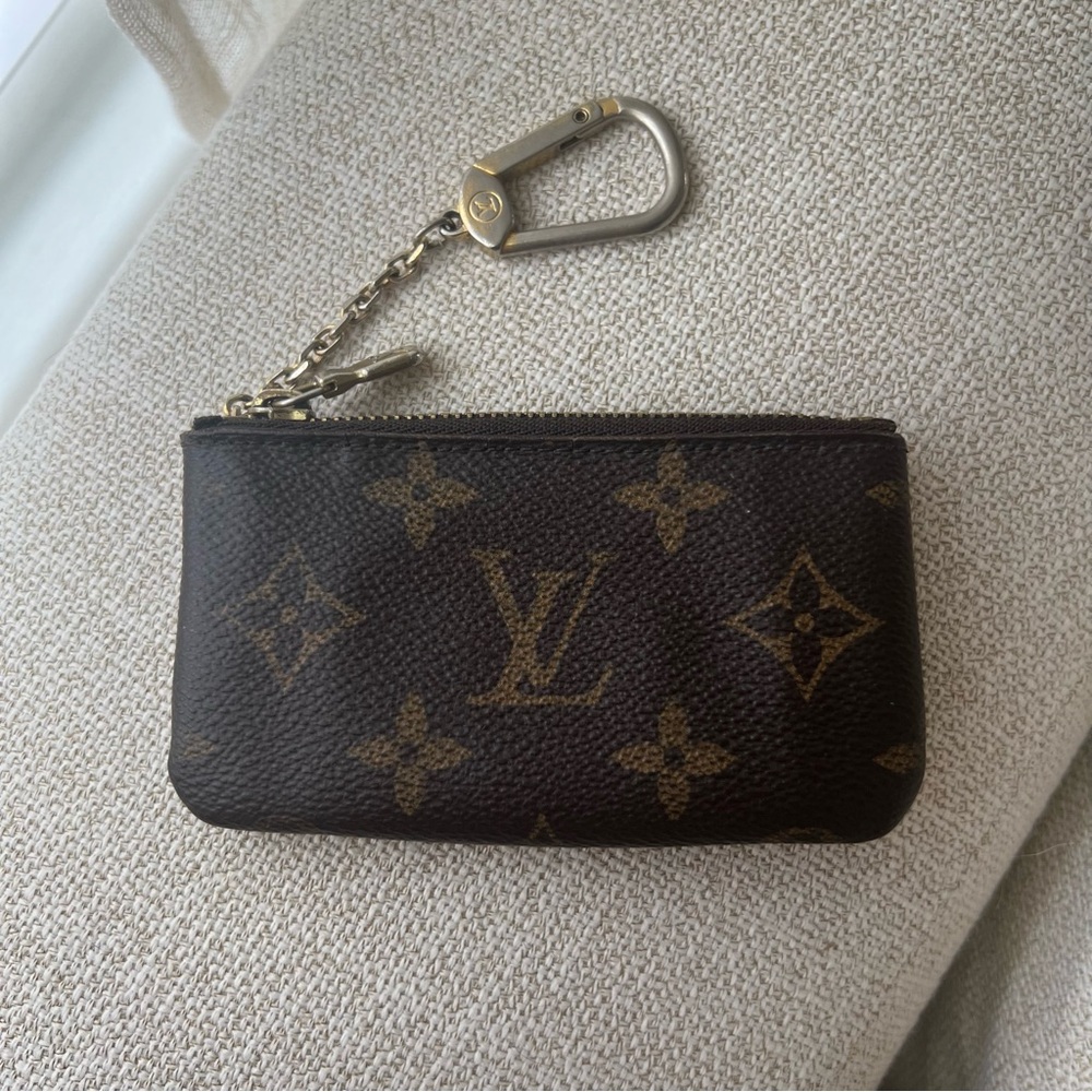 Louis Vuitton keychain card holder